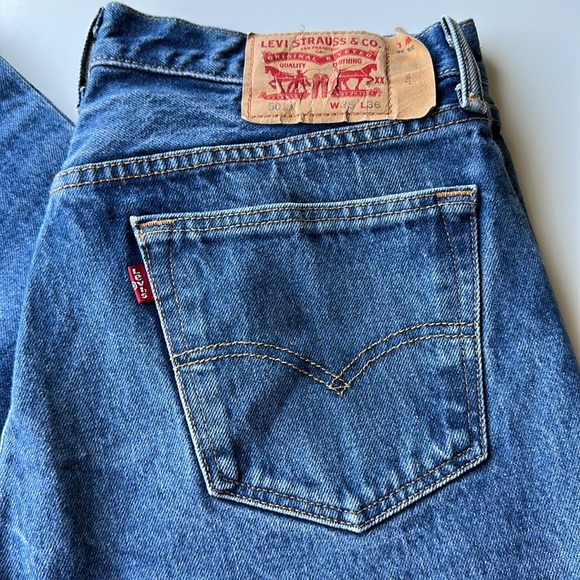Levi’s Vintage 501XX buttonfly mom jeans 32/33 - Picture 2 of 7